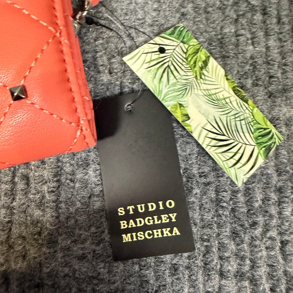 NWT Studio Badgley Mischka Phone Crossbody Bag Pink Quilted Stud Travel Festival - Picture 5 of 12
